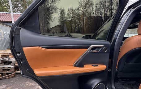 Lexus RX IV рестайлинг, 2019 год, 4 850 000 рублей, 6 фотография