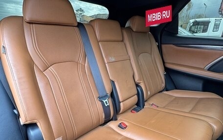 Lexus RX IV рестайлинг, 2019 год, 4 850 000 рублей, 10 фотография