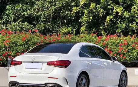 Mercedes-Benz A-Класс, 2021 год, 2 700 000 рублей, 3 фотография