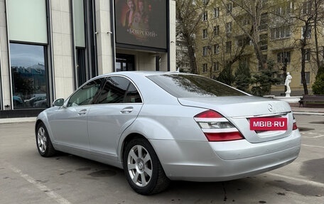 Mercedes-Benz S-Класс, 2007 год, 900 000 рублей, 4 фотография
