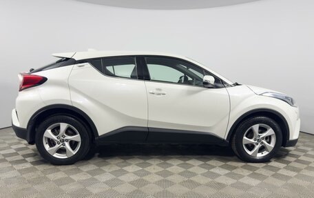 Toyota C-HR I рестайлинг, 2019 год, 2 180 200 рублей, 5 фотография