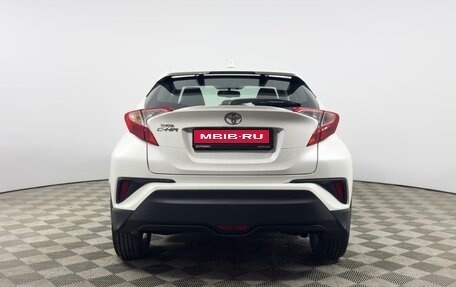 Toyota C-HR I рестайлинг, 2019 год, 2 180 200 рублей, 4 фотография