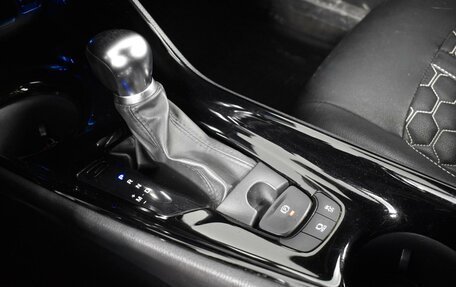 Toyota C-HR I рестайлинг, 2019 год, 2 180 200 рублей, 21 фотография