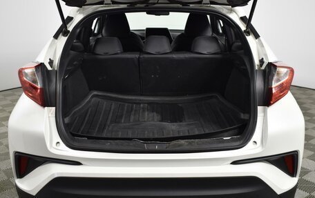 Toyota C-HR I рестайлинг, 2019 год, 2 180 200 рублей, 24 фотография