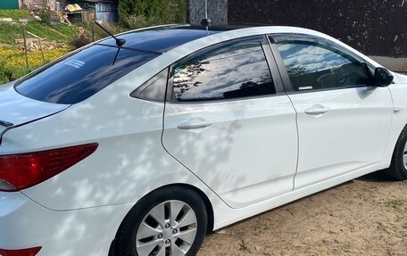 Hyundai Solaris II рестайлинг, 2016 год, 560 000 рублей, 2 фотография