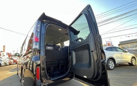 Honda Stepwgn IV, 2021 год, 1 794 000 рублей, 6 фотография