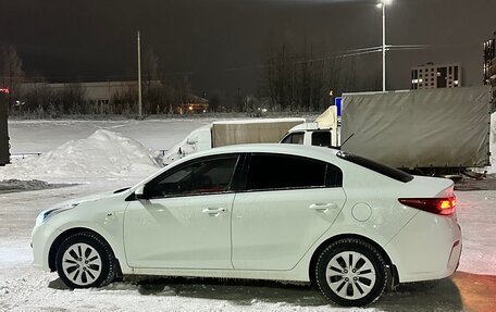 KIA Rio IV, 2018 год, 1 350 000 рублей, 7 фотография