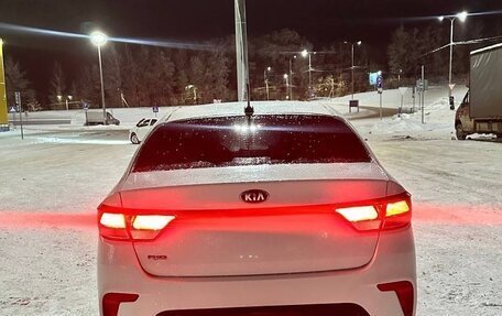 KIA Rio IV, 2018 год, 1 350 000 рублей, 5 фотография