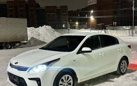 KIA Rio IV, 2018 год, 1 350 000 рублей, 8 фотография