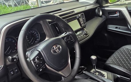 Toyota RAV4, 2016 год, 2 280 000 рублей, 9 фотография