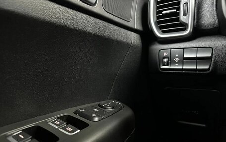 KIA Sportage IV рестайлинг, 2019 год, 2 172 000 рублей, 21 фотография