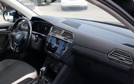 Volkswagen Tiguan II, 2017 год, 2 948 000 рублей, 7 фотография