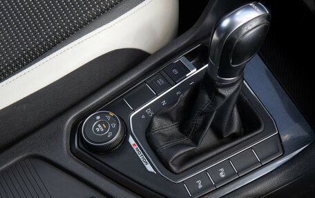 Volkswagen Tiguan II, 2017 год, 2 948 000 рублей, 14 фотография