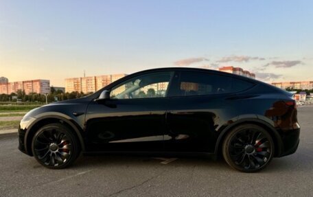 Tesla Model Y I, 2023 год, 2 990 000 рублей, 3 фотография