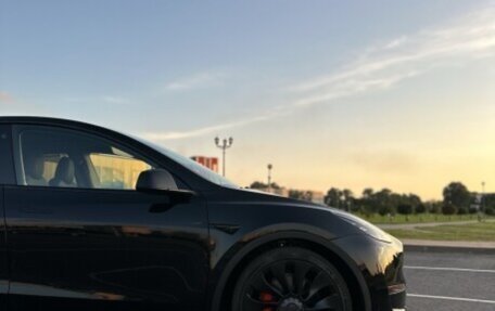 Tesla Model Y I, 2023 год, 2 990 000 рублей, 2 фотография