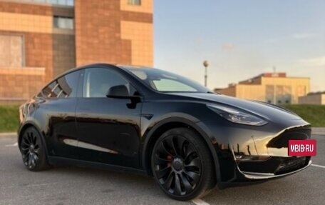 Tesla Model Y I, 2023 год, 2 990 000 рублей, 7 фотография