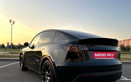 Tesla Model Y I, 2023 год, 2 990 000 рублей, 9 фотография