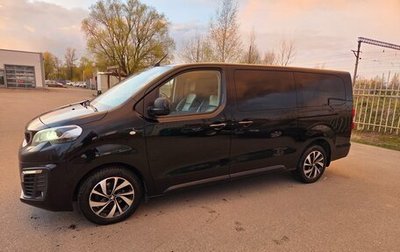 Peugeot Traveller I, 2018 год, 2 500 000 рублей, 1 фотография