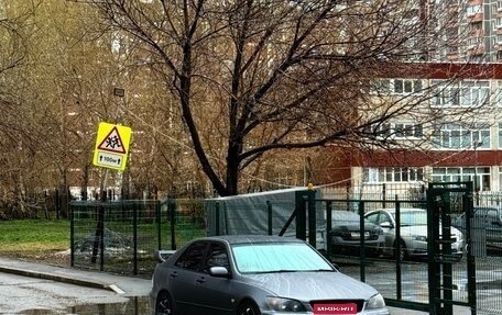 Toyota Altezza, 2001 год, 750 000 рублей, 1 фотография