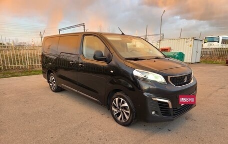 Peugeot Traveller I, 2018 год, 2 500 000 рублей, 3 фотография