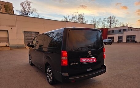 Peugeot Traveller I, 2018 год, 2 500 000 рублей, 6 фотография