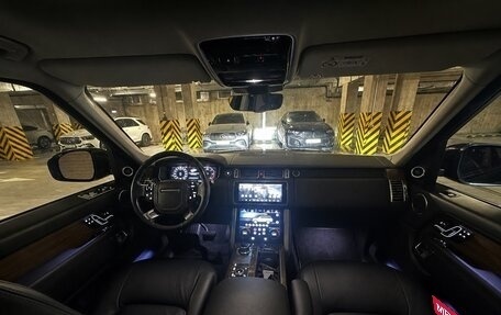 Land Rover Range Rover IV рестайлинг, 2018 год, 6 780 000 рублей, 7 фотография