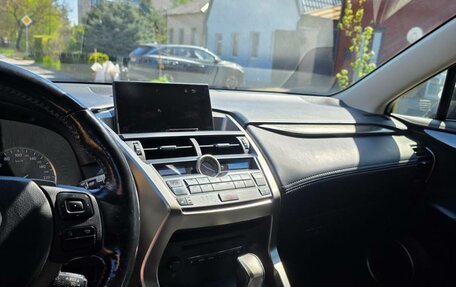 Lexus NX I, 2017 год, 3 000 000 рублей, 17 фотография