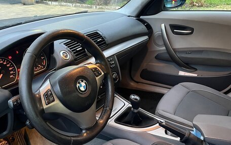 BMW 1 серия, 2007 год, 700 000 рублей, 9 фотография