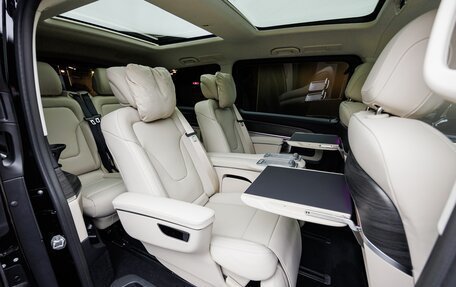 Mercedes-Benz V-Класс, 2025 год, 14 720 000 рублей, 33 фотография