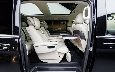 Mercedes-Benz V-Класс, 2025 год, 14 720 000 рублей, 32 фотография