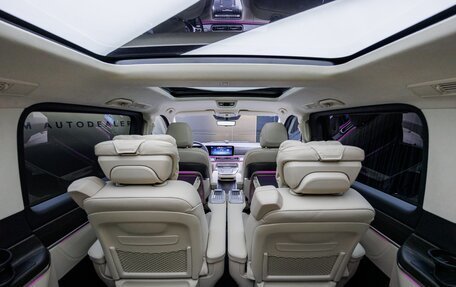 Mercedes-Benz V-Класс, 2025 год, 14 720 000 рублей, 36 фотография