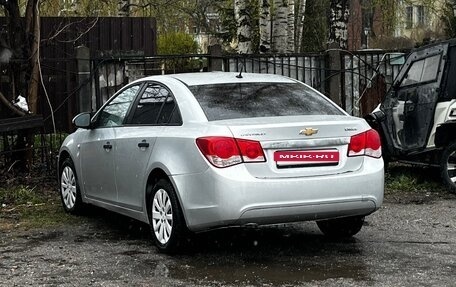 Chevrolet Cruze II, 2012 год, 600 000 рублей, 3 фотография