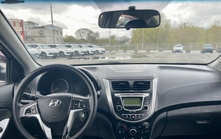 Hyundai Solaris II рестайлинг, 2013 год, 850 000 рублей, 9 фотография