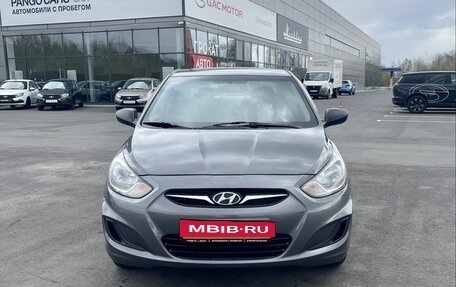 Hyundai Solaris II рестайлинг, 2013 год, 850 000 рублей, 2 фотография