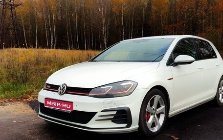 Volkswagen Golf GTI VII, 2020 год, 2 850 000 рублей, 1 фотография