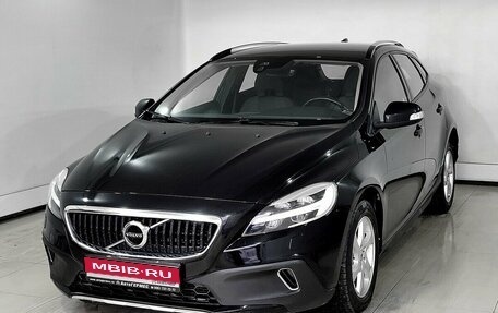 Volvo V40 II рестайлинг, 2017 год, 1 590 000 рублей, 1 фотография