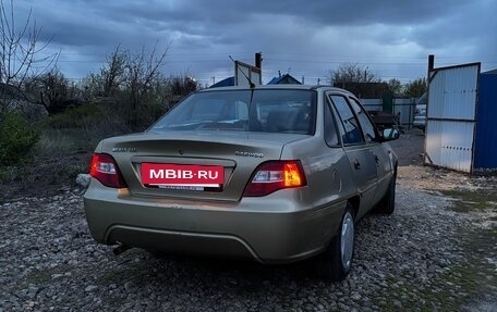 Daewoo Nexia I рестайлинг, 2011 год, 220 000 рублей, 3 фотография