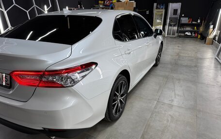 Toyota Camry, 2021 год, 3 550 000 рублей, 3 фотография