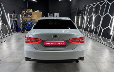 Toyota Camry, 2021 год, 3 550 000 рублей, 4 фотография