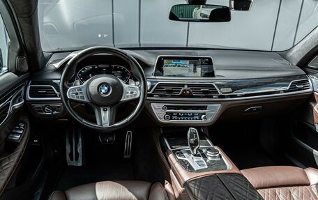 BMW 7 серия, 2020 год, 7 745 000 рублей, 10 фотография