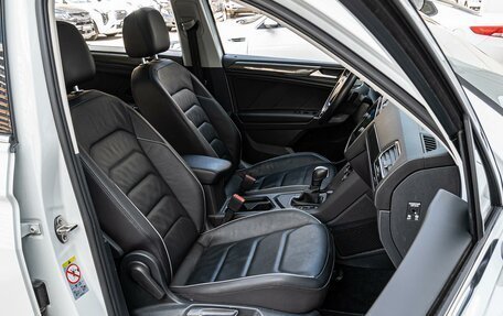 Volkswagen Tiguan II, 2020 год, 3 570 000 рублей, 8 фотография