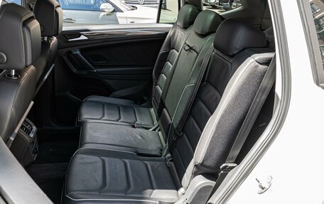 Volkswagen Tiguan II, 2020 год, 3 570 000 рублей, 9 фотография