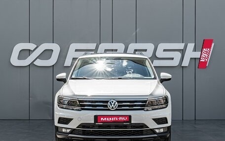 Volkswagen Tiguan II, 2020 год, 3 570 000 рублей, 3 фотография