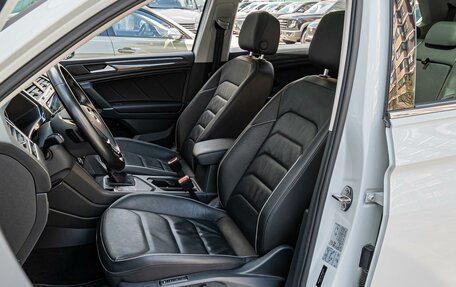 Volkswagen Tiguan II, 2020 год, 3 570 000 рублей, 10 фотография