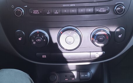 KIA Soul II рестайлинг, 2014 год, 1 220 000 рублей, 14 фотография