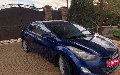 Hyundai Elantra V, 2012 год, 749 000 рублей, 2 фотография
