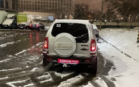 Chevrolet Niva I рестайлинг, 2003 год, 300 000 рублей, 6 фотография