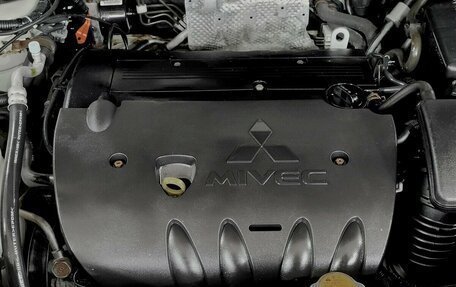 Mitsubishi Outlander III рестайлинг 3, 2008 год, 960 000 рублей, 13 фотография