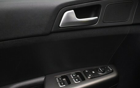 KIA Sportage IV рестайлинг, 2021 год, 2 400 000 рублей, 10 фотография