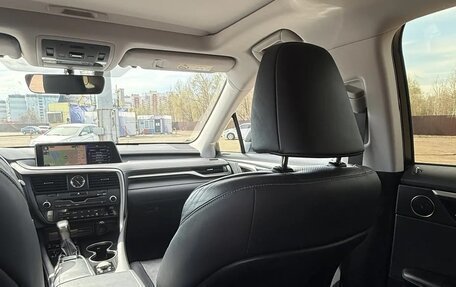 Lexus RX IV рестайлинг, 2017 год, 4 400 000 рублей, 2 фотография